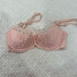 Victoria's Secret  Angels Bra  Light Pink Lace